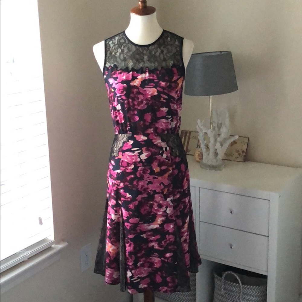 \BCBG Maxazria\• Floral Lace Dress